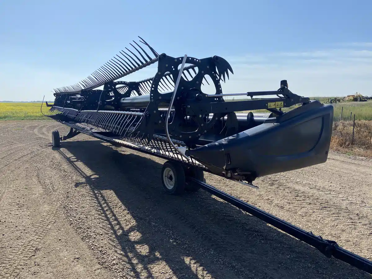 Gallery image 1 for Used 2016 MacDon FD75 Header - Flex Draper