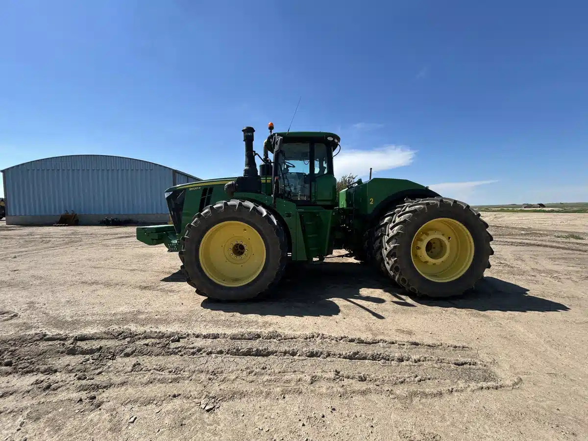 Gallery image 2 for Used 2015 John Deere 9620R Tractor