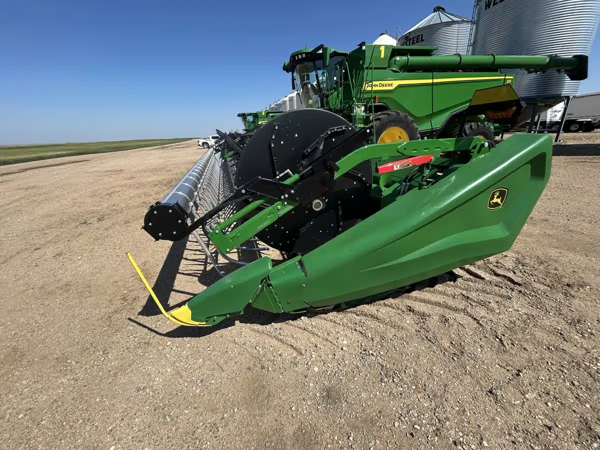 Gallery image 2 for Used 2023 John Deere HD50F Header - Flex
