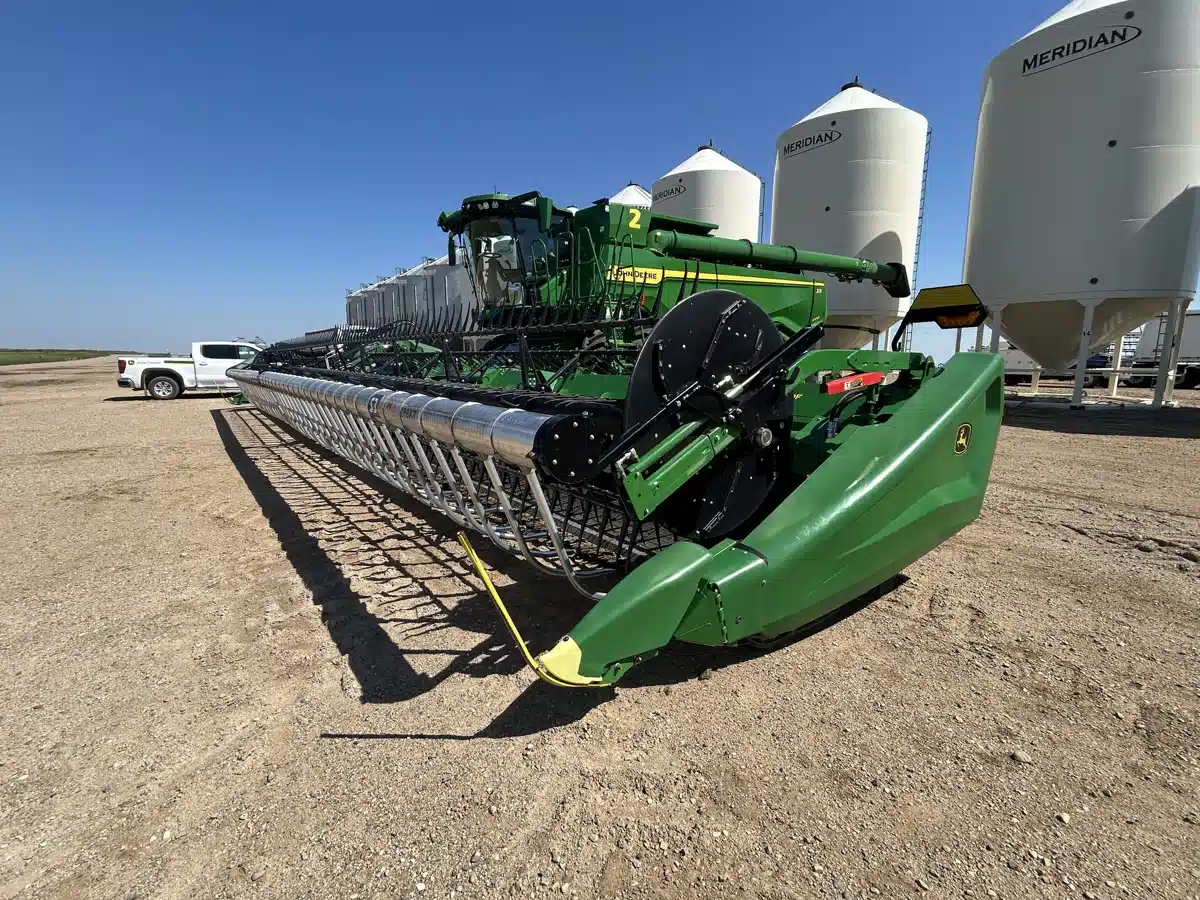 Gallery image 1 for Used 2023 John Deere HD50F Header - Flex