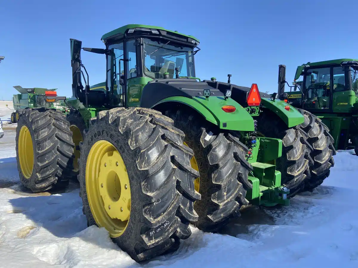 Gallery image 2 for Used 2024 John Deere 9R 640 Tractor