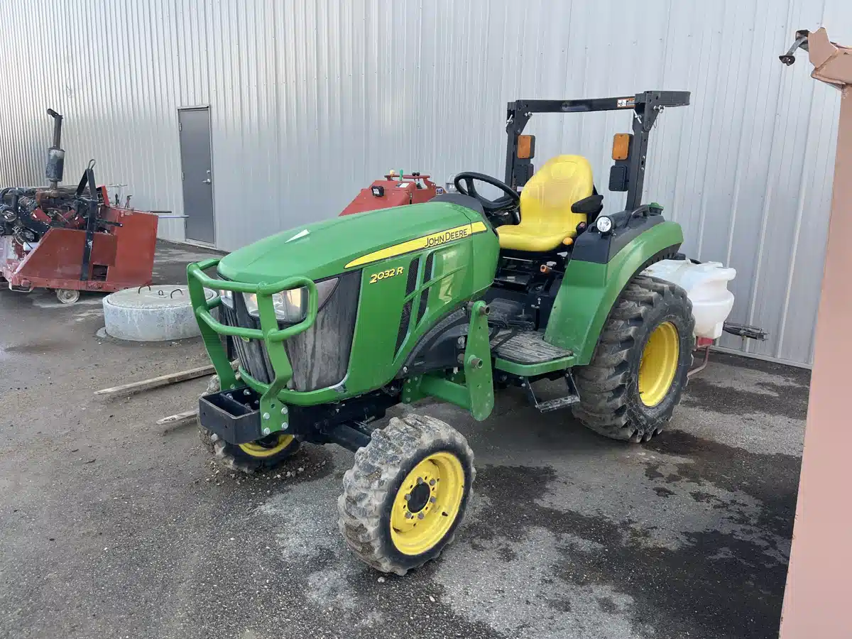 Gallery image 1 for Used 2018 John Deere 2032R Tractor