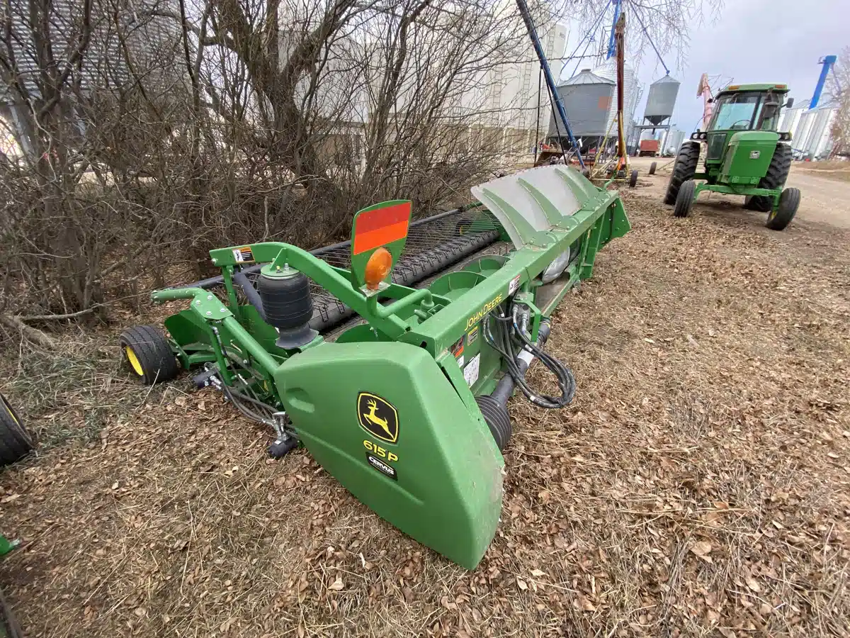 Gallery image 2 for Used 2017 John Deere 615P Header - Draper
