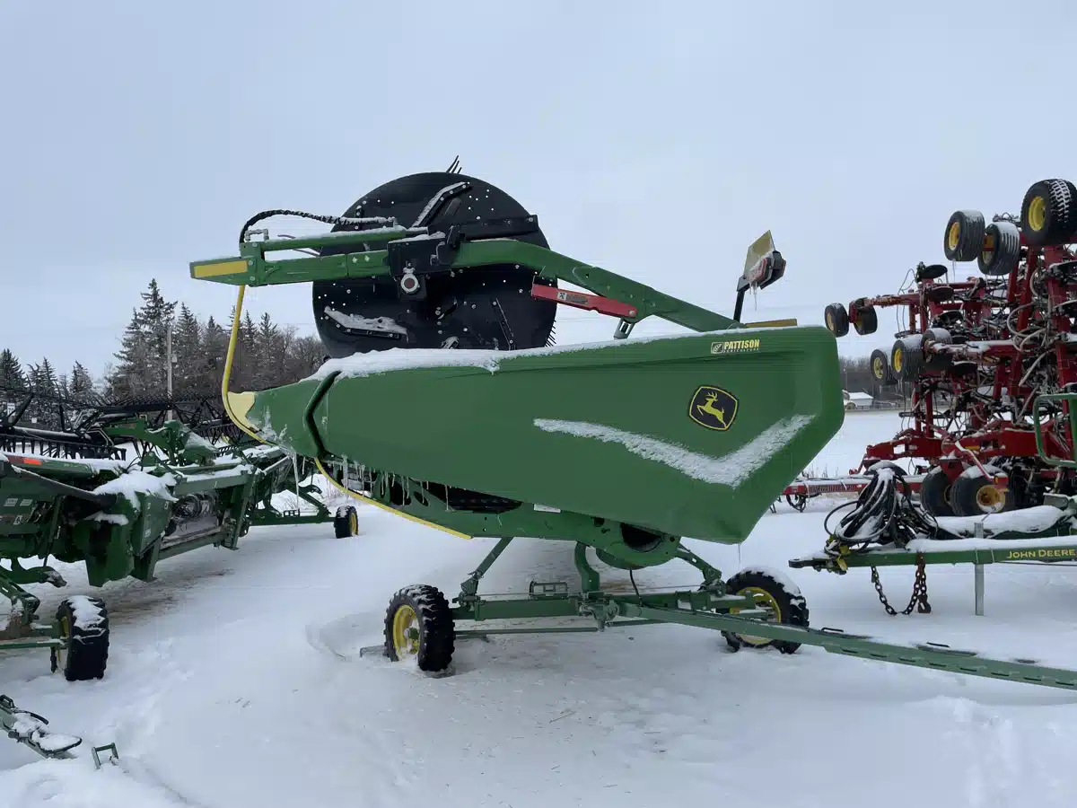 Gallery image 2 for Used 2024 John Deere HD45R Header - Draper