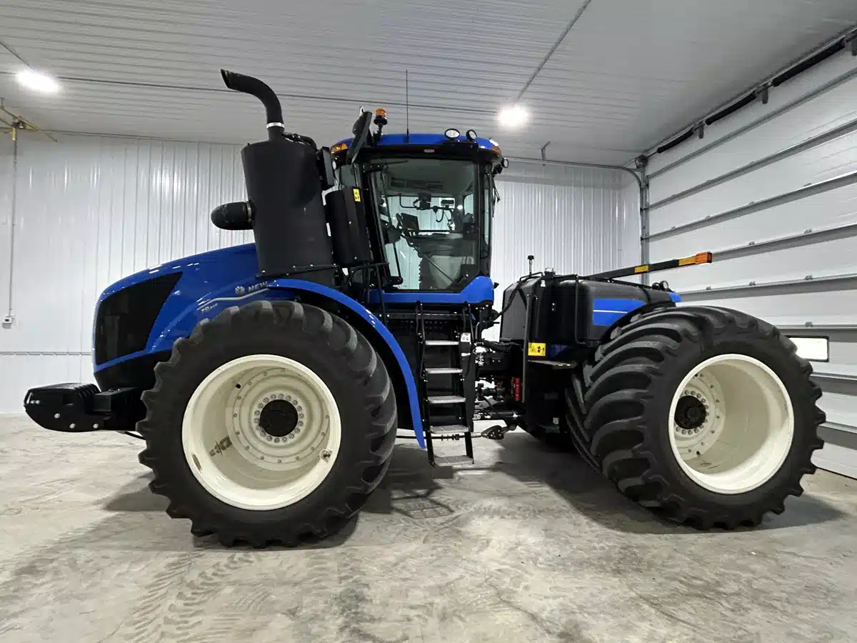 Gallery image 2 for Used 2023 New Holland T9.645 Tractor