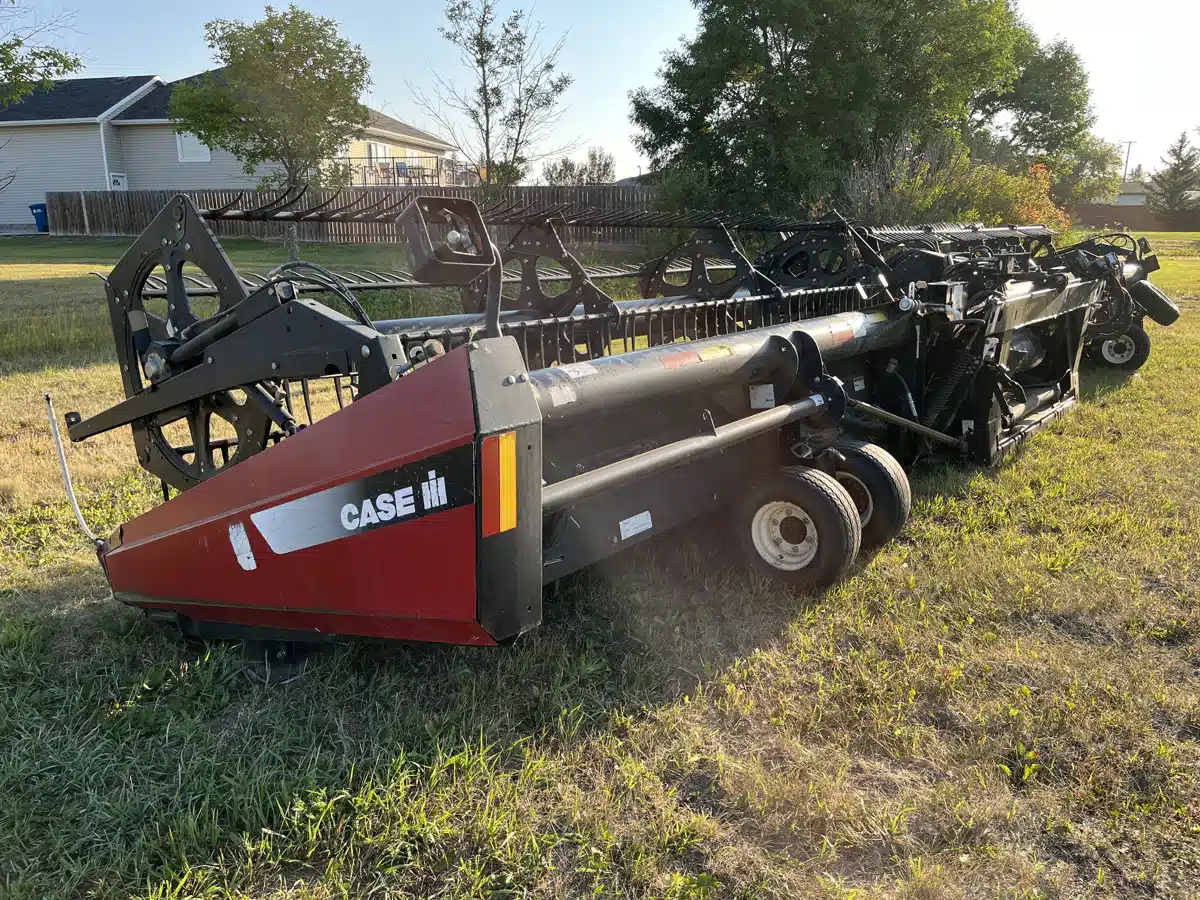 Gallery image 1 for Used 2006 Case IH 2062 Header - Draper