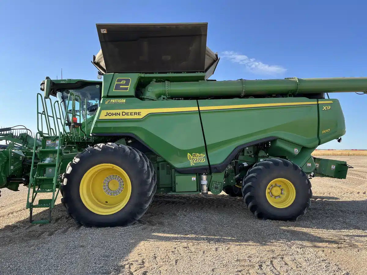 Gallery image 1 for Used 2024 John Deere X9 1100 Combine