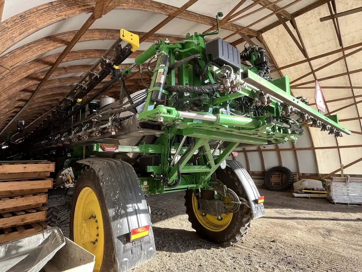 Gallery image 2 for Used 2023 John Deere 616R Sprayer - Self Propelled