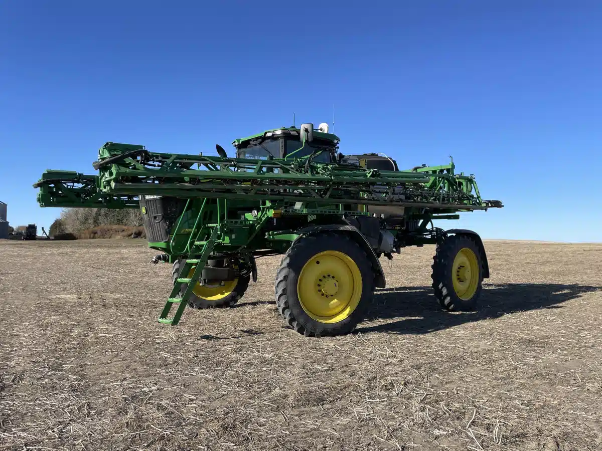 Gallery image 1 for 2024 John Deere 412R Sprayer - Self Propelled