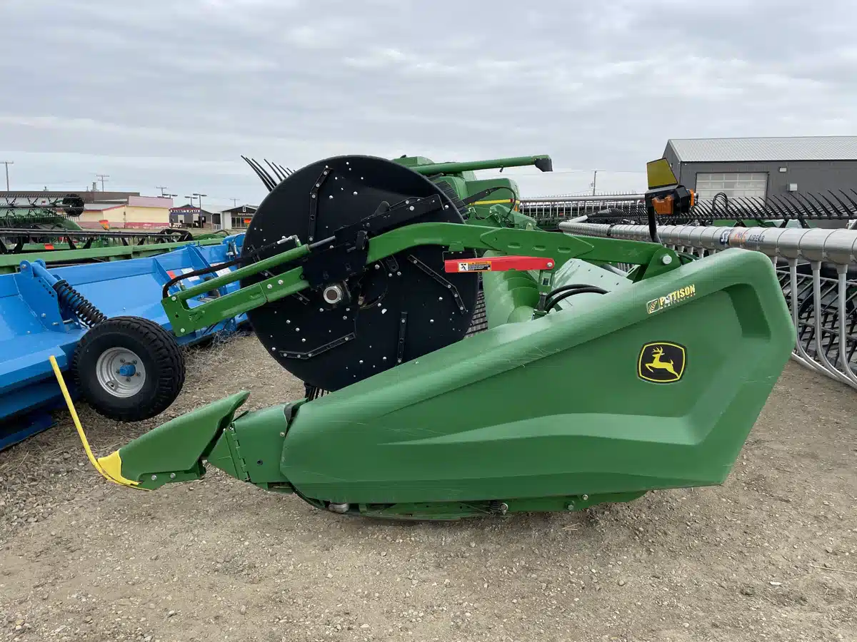 Gallery image 2 for Used 2023 John Deere HD50F Header - Flex