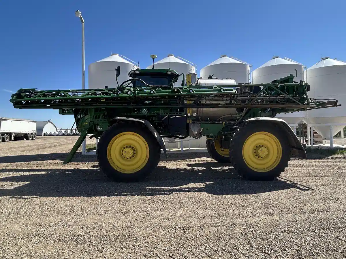 Gallery image 2 for Used 2025 John Deere 616R Sprayer - Self Propelled