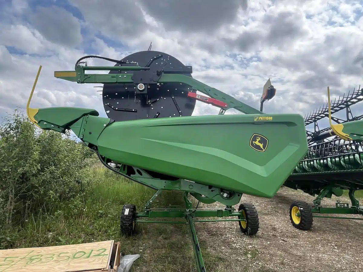 Gallery image 2 for 2025 John Deere HD45R Header - Draper