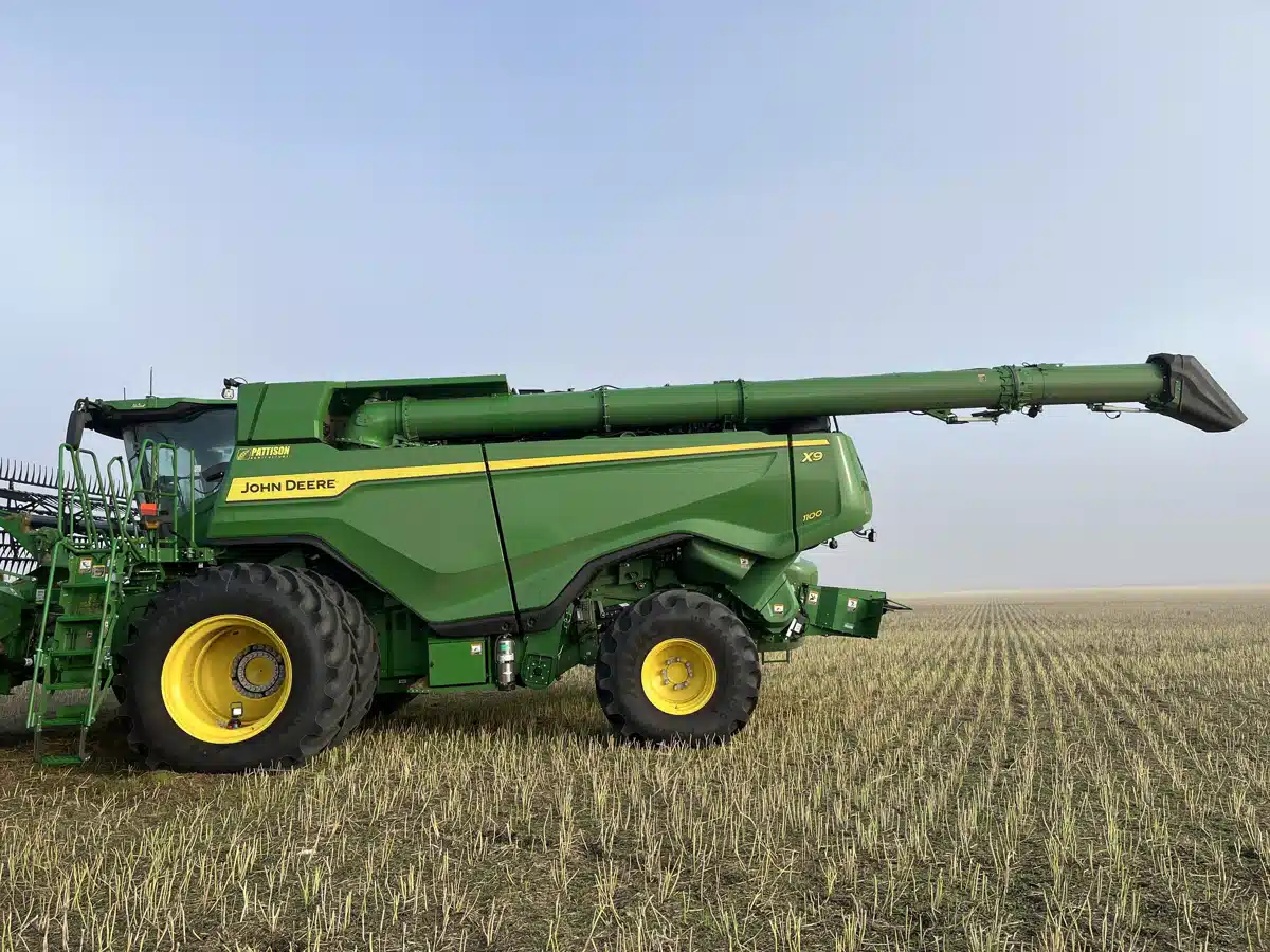 Gallery image 1 for 2024 John Deere X9 1100 Combine