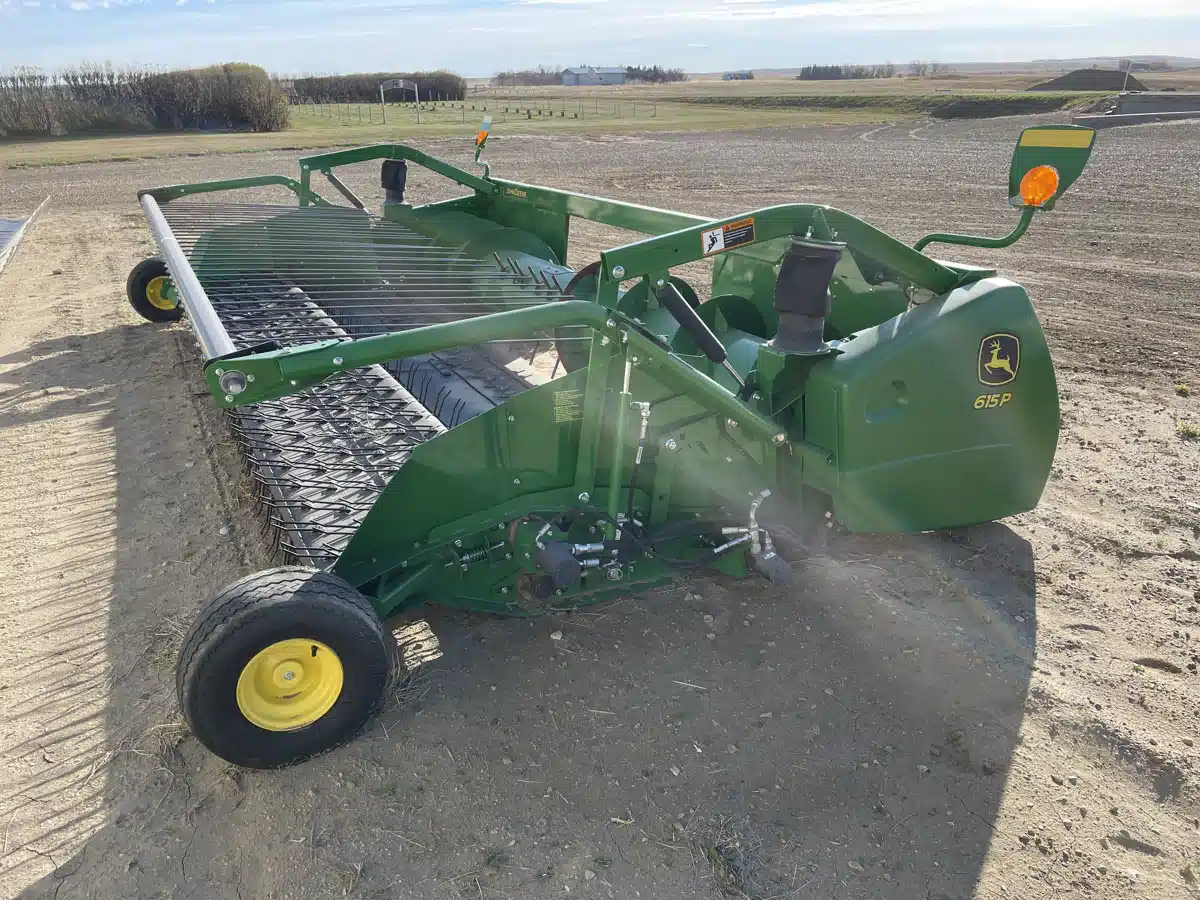 Gallery image 2 for Used 2019 John Deere 615P Header - Draper