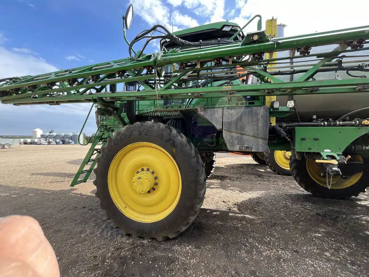 Gallery image 2 for Used 2024 John Deere 616R Sprayer - Self Propelled