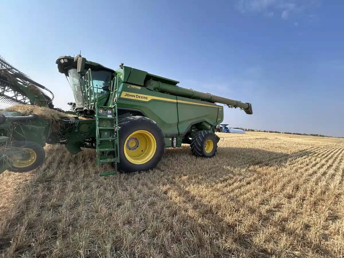 Gallery image 1 for Used 2024 John Deere X9 1000 Combine