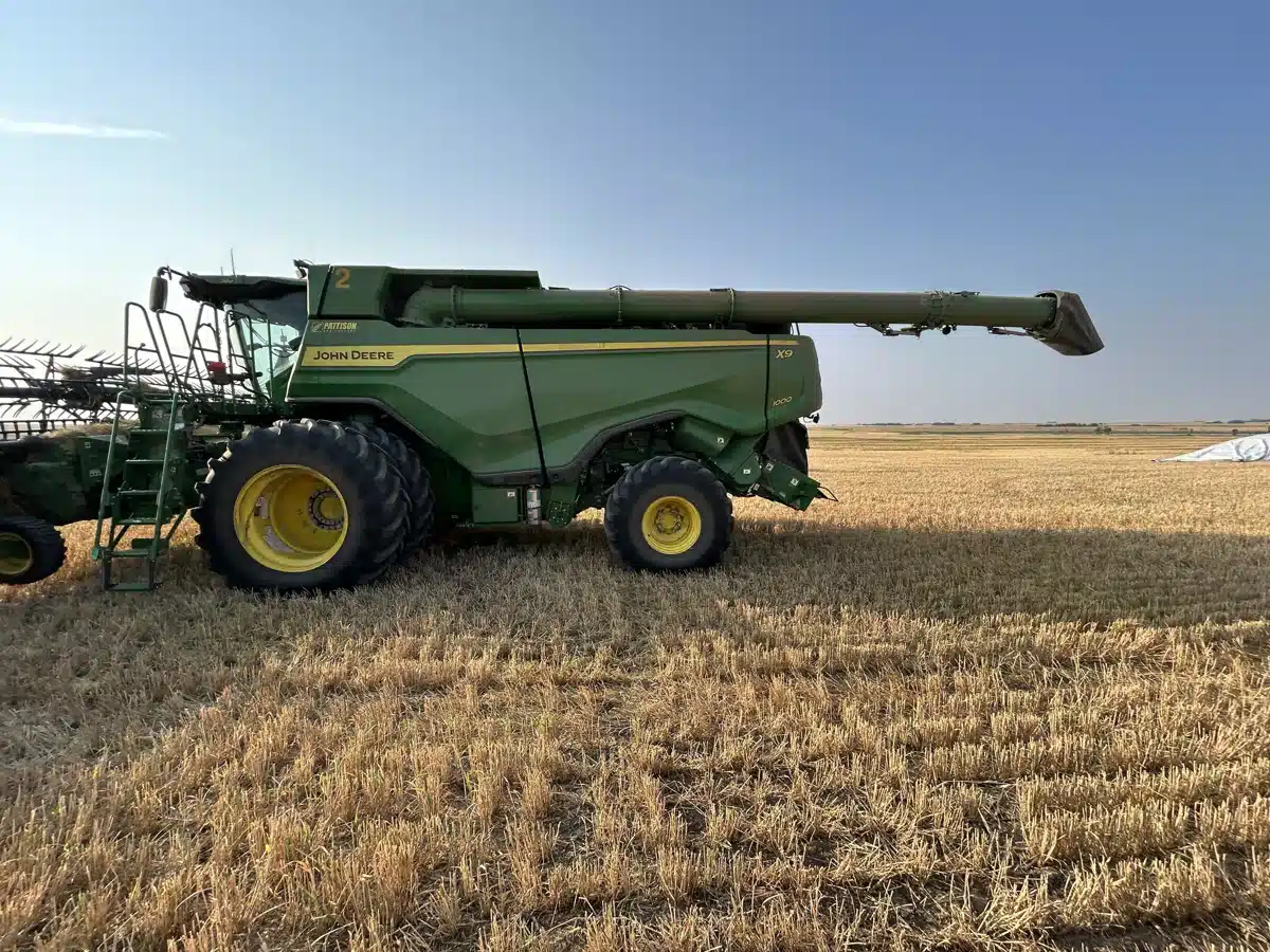 Gallery image 2 for 2024 John Deere X9 1000 Combine