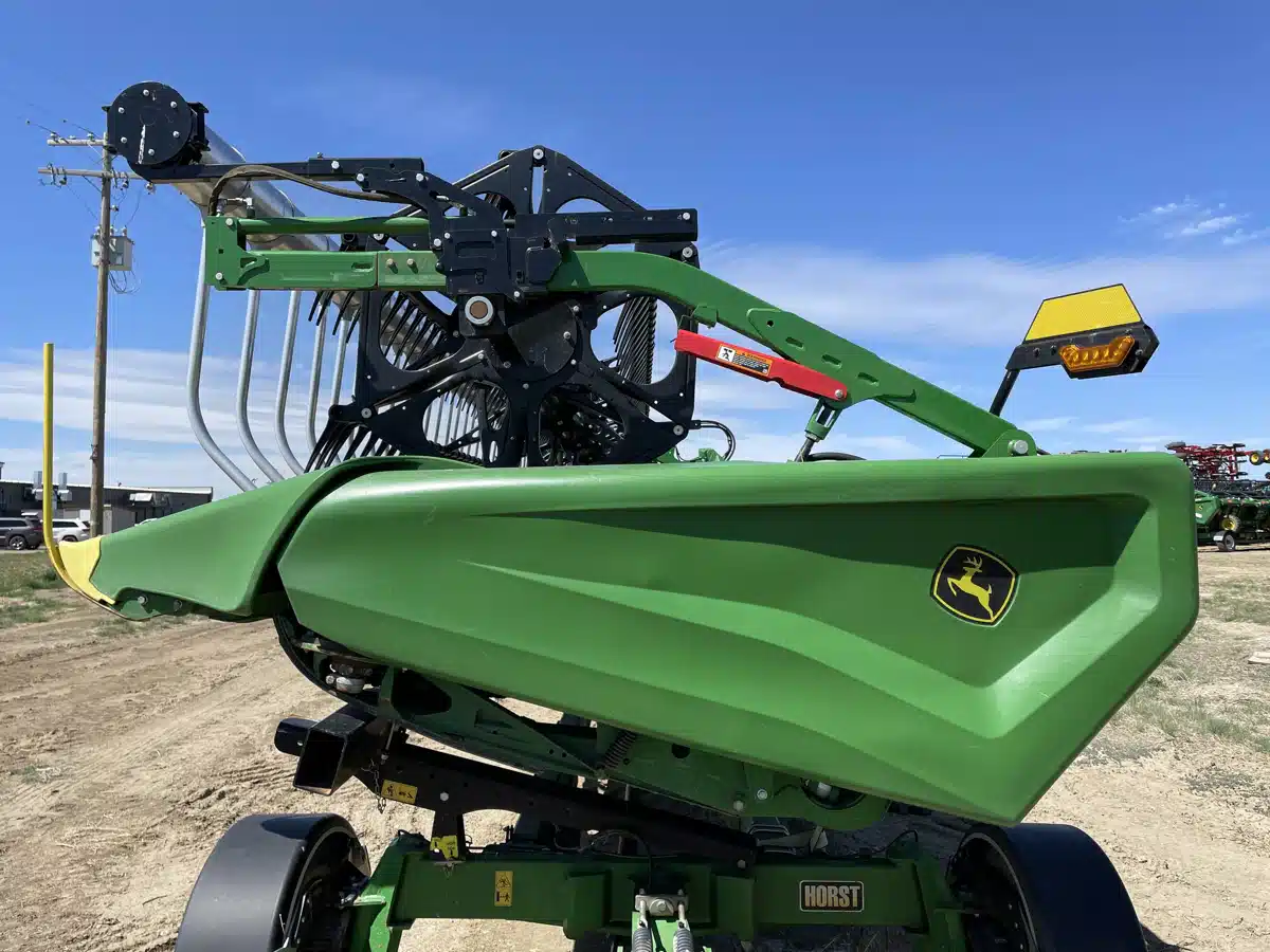Gallery image 2 for Used 2024 John Deere HD50F Header - Flex