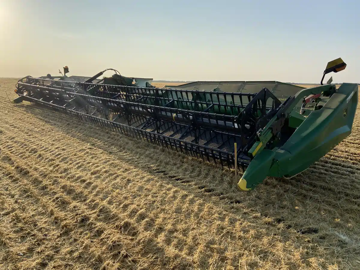 Gallery image 1 for 2023 John Deere HD45R Header - Draper