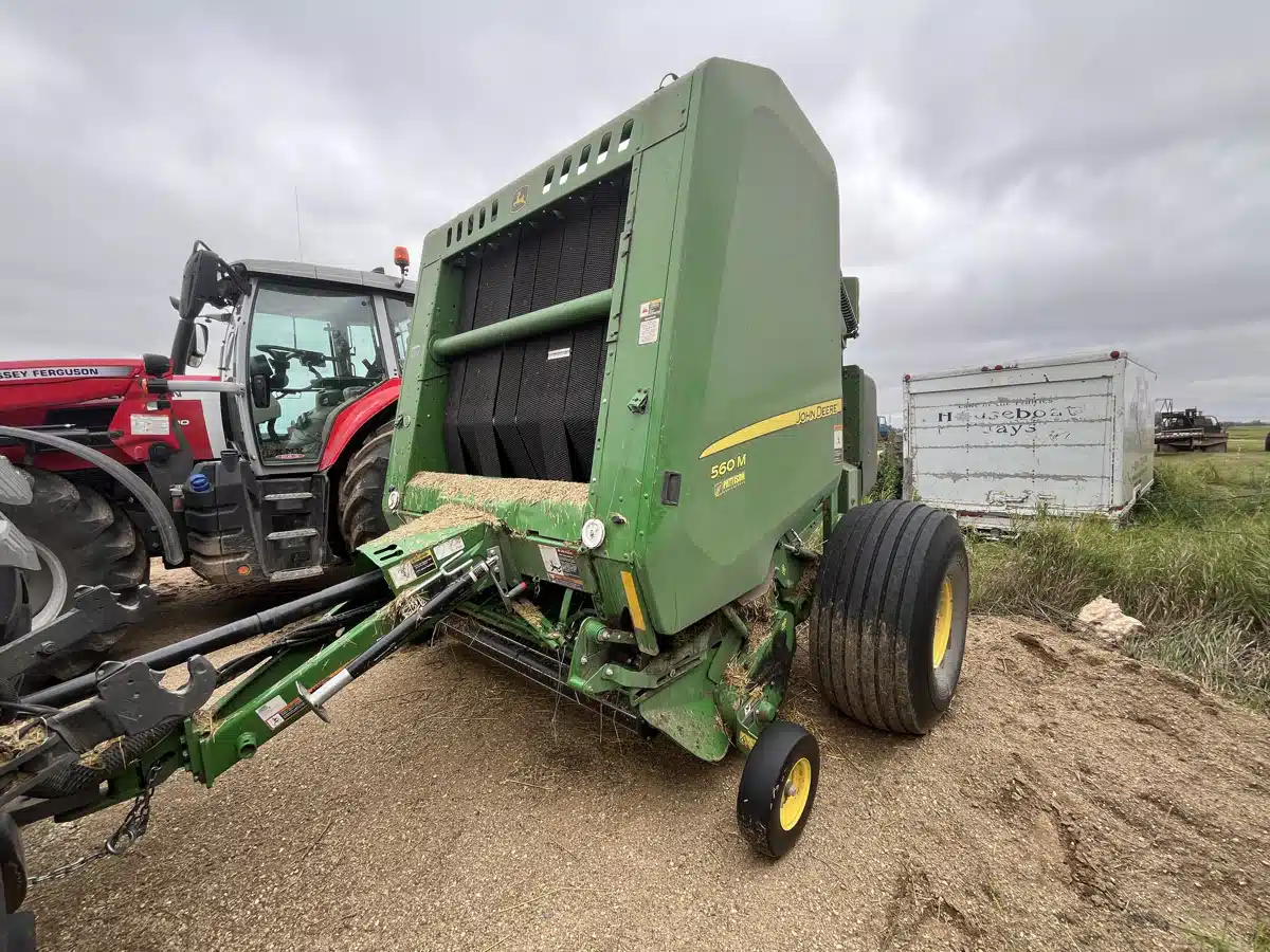 Gallery image 1 for Used 2022 John Deere 560M Round Baler