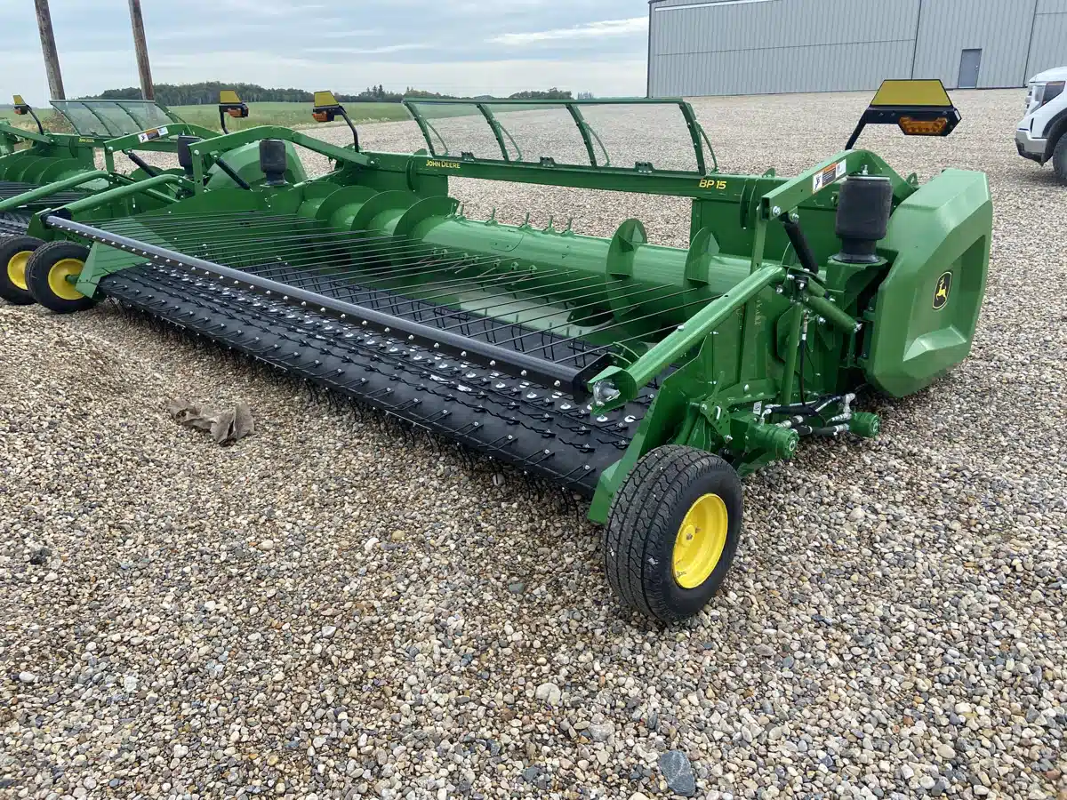 Gallery image 1 for Used 2025 John Deere BP 15 Header - Pickup