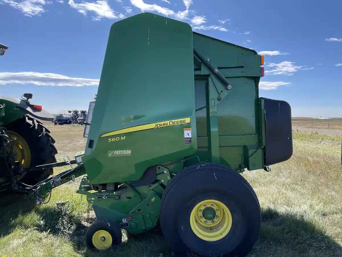 Gallery image 2 for Used 2022 John Deere 560M Round Baler