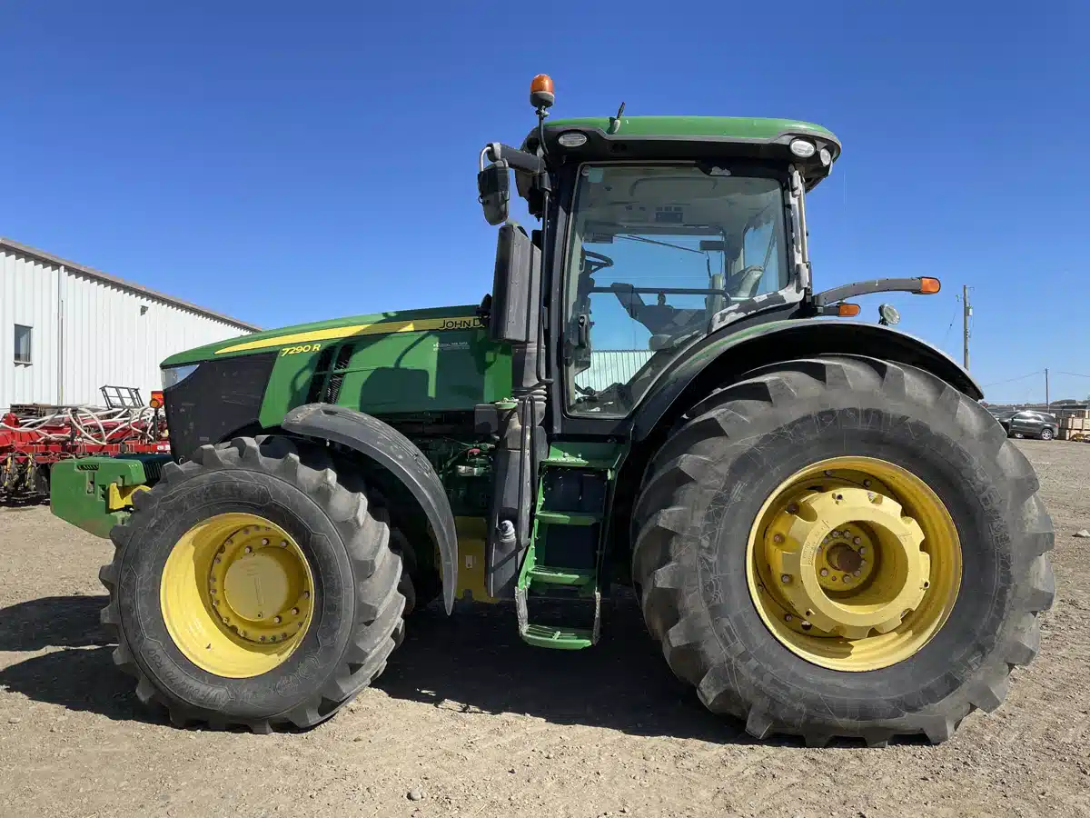 Gallery image 2 for Used 2014 John Deere 7290R Tractor
