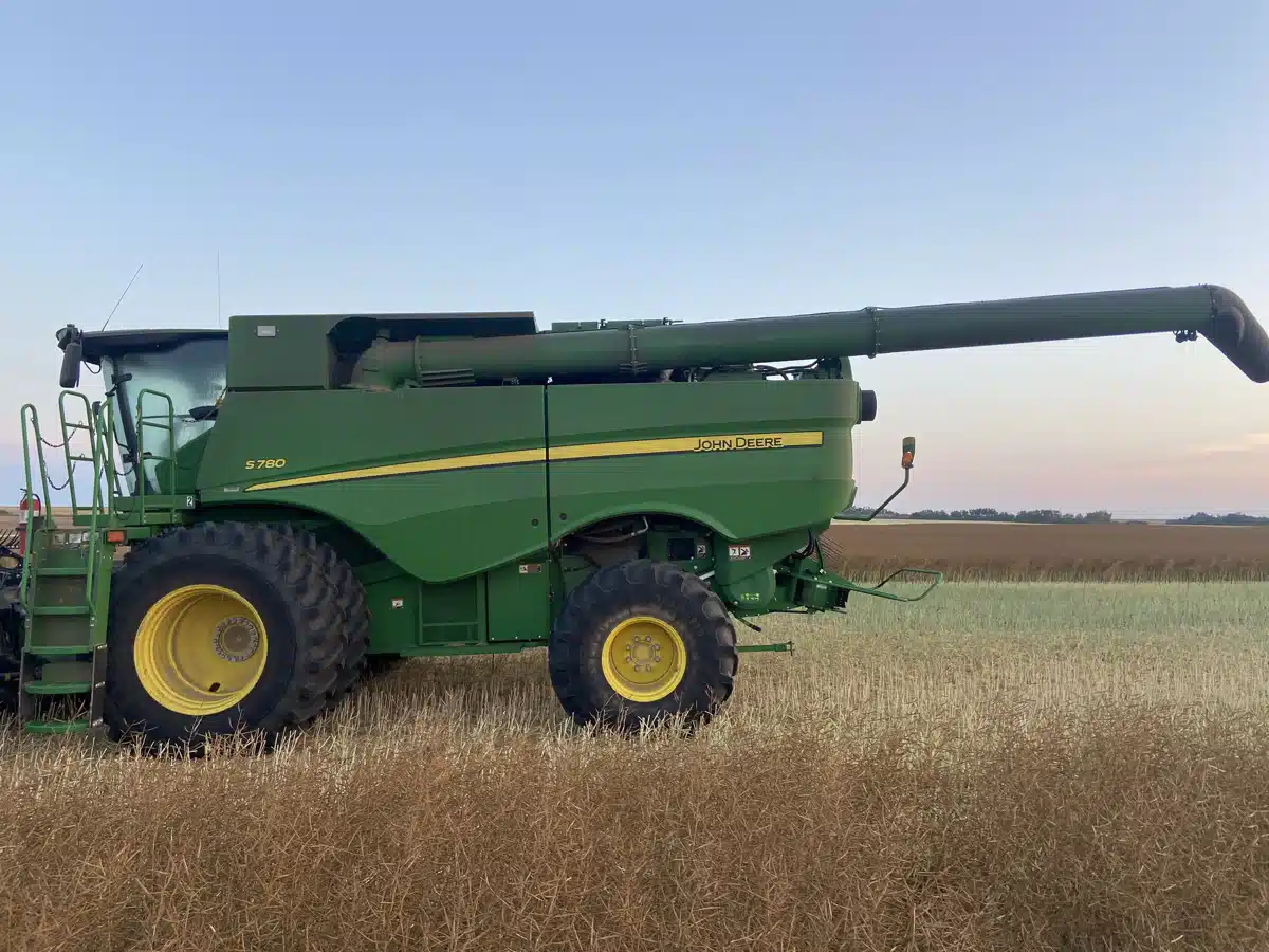Gallery image 2 for Used 2021 John Deere S780 Combine