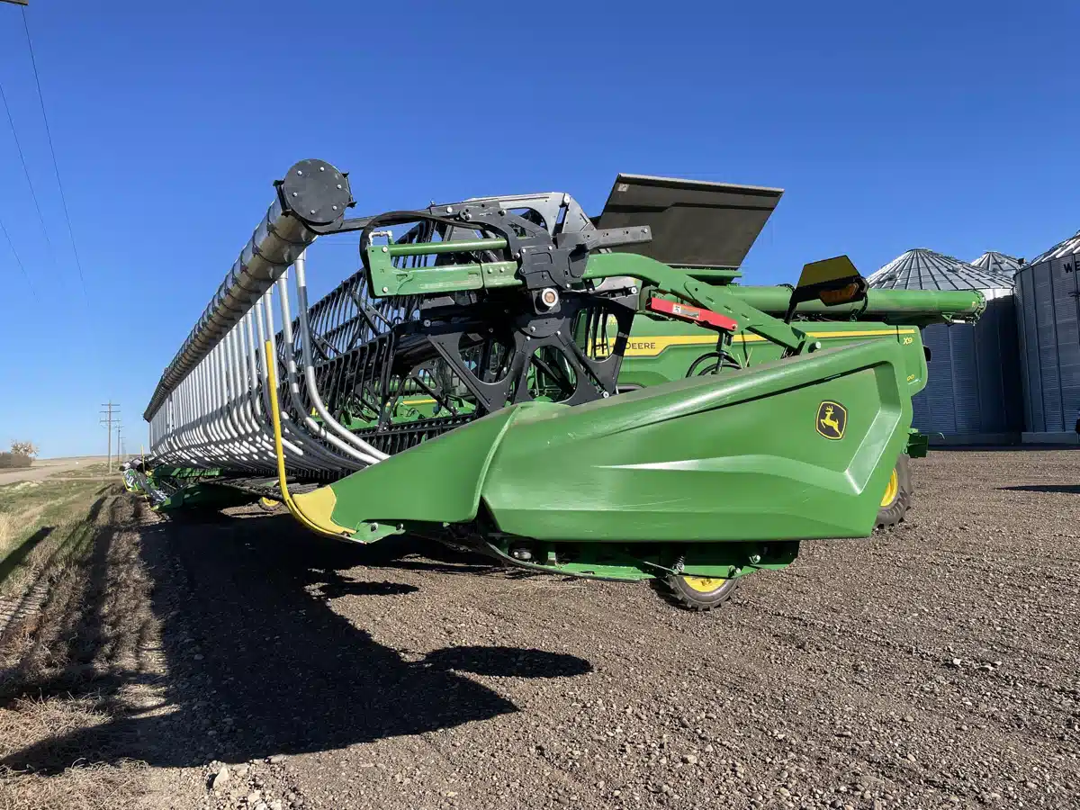 Gallery image 2 for Used 2024 John Deere HD50F Header - Flex