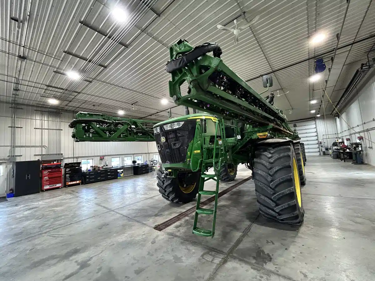 Gallery image 1 for Used 2025 John Deere 616R Sprayer - Self Propelled