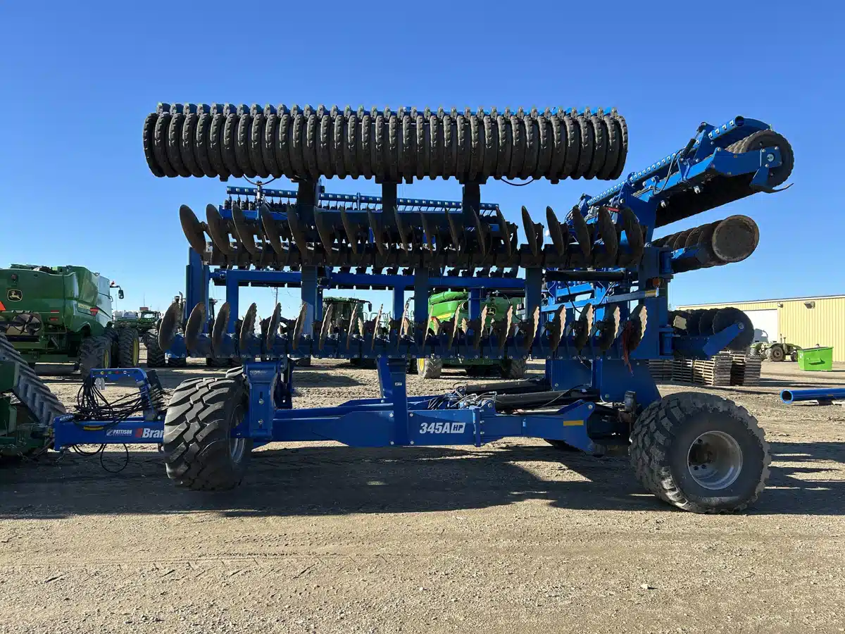 Gallery image 2 for 2023 Brandt 345A Vertical Tillage