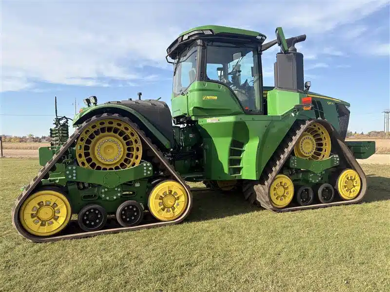 Gallery image 2 for Used 2024 John Deere 9RX 640 Tractor