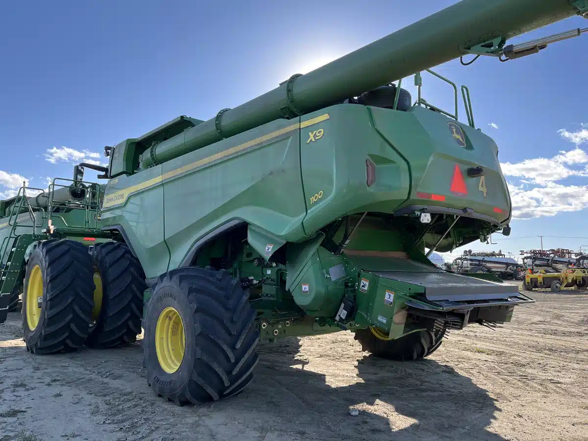 Gallery image 2 for Used 2025 John Deere X9 1100 Combine