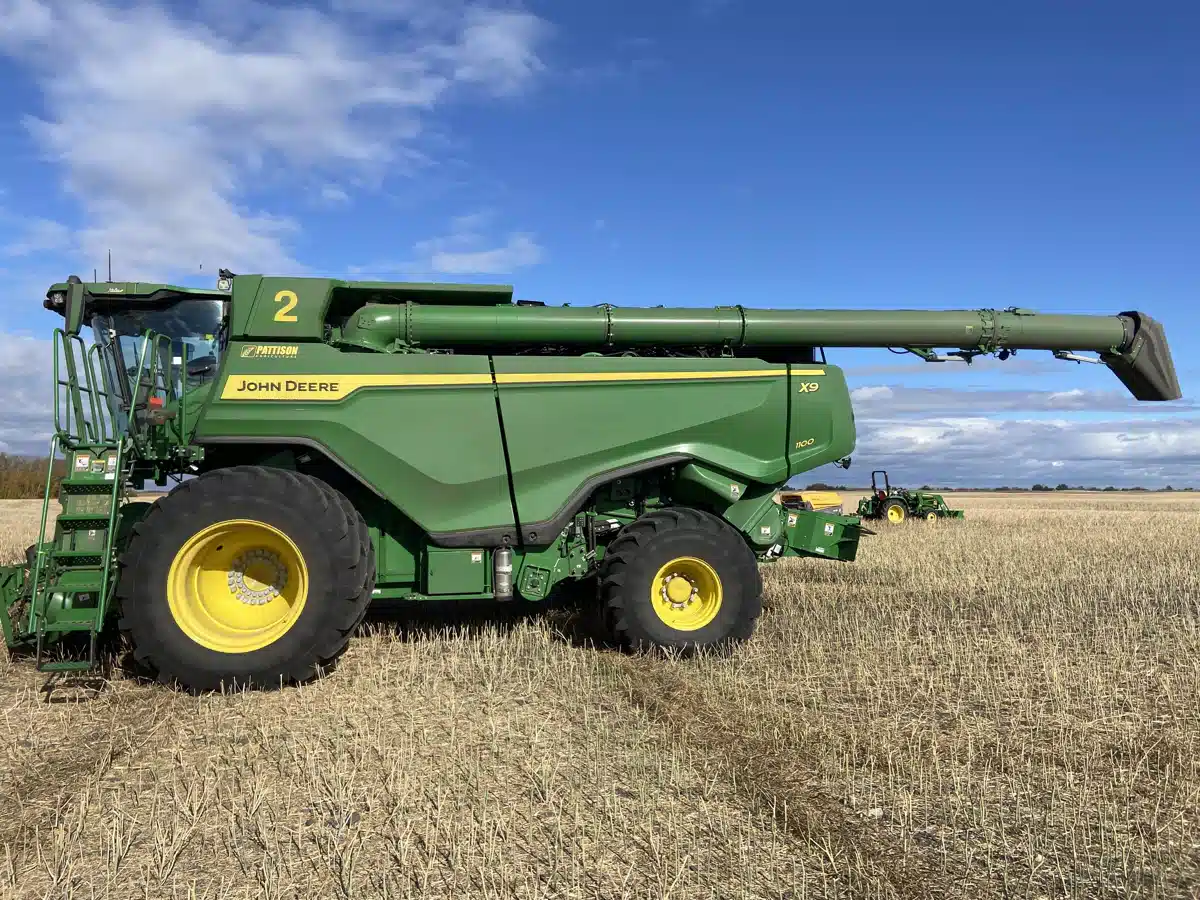 Gallery image 2 for Used 2024 John Deere X9 1100 Combine