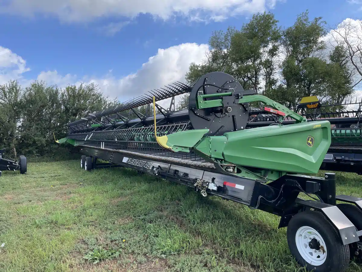 Gallery image 1 for Used 2024 John Deere HD50F Header - Flex