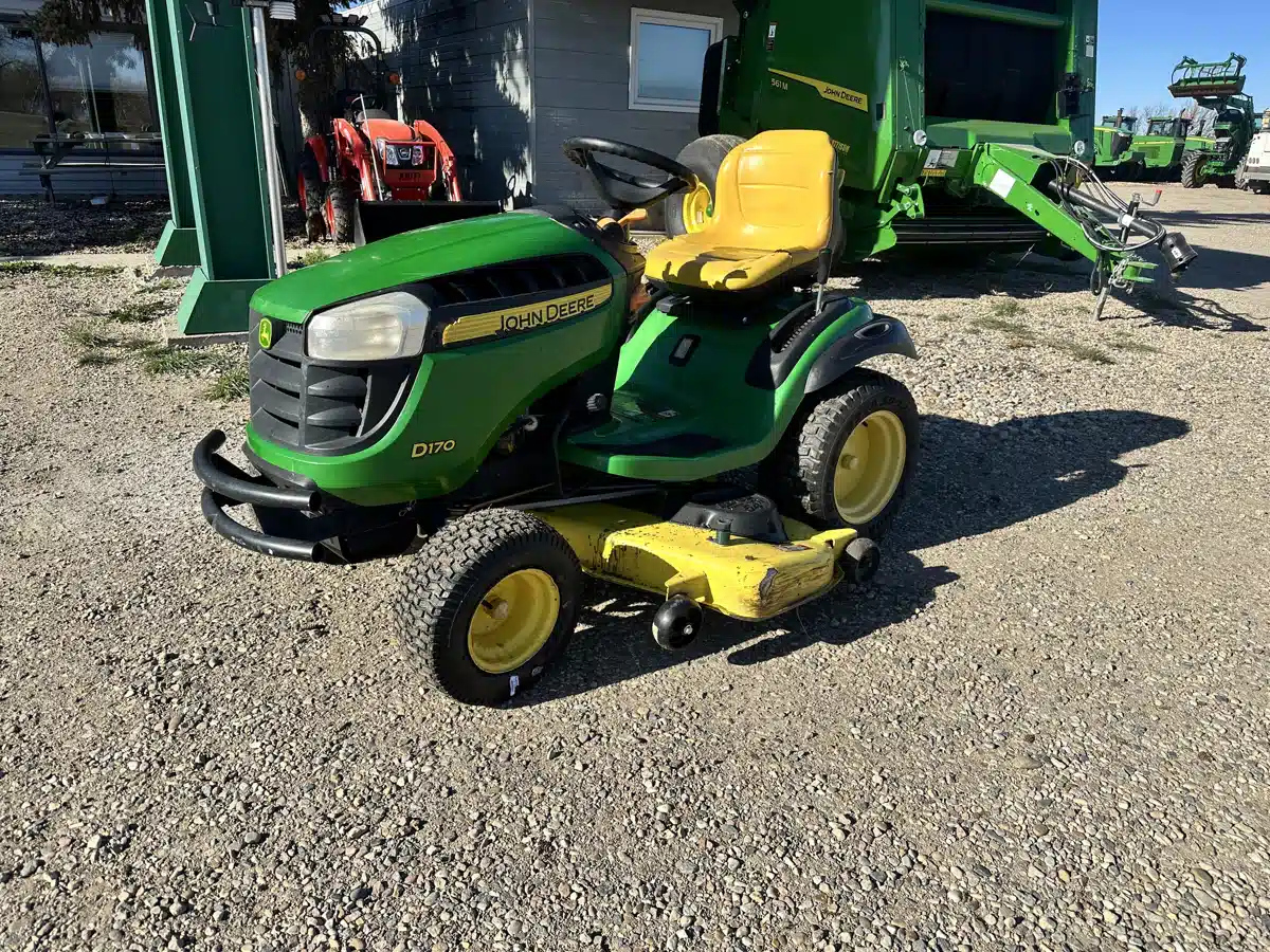 Gallery image 1 for Used 2013 John Deere D170 Lawn Tractor