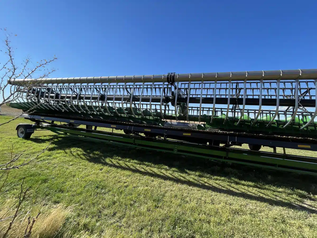 Gallery image 2 for Used 2023 John Deere HD50F Header - Flex