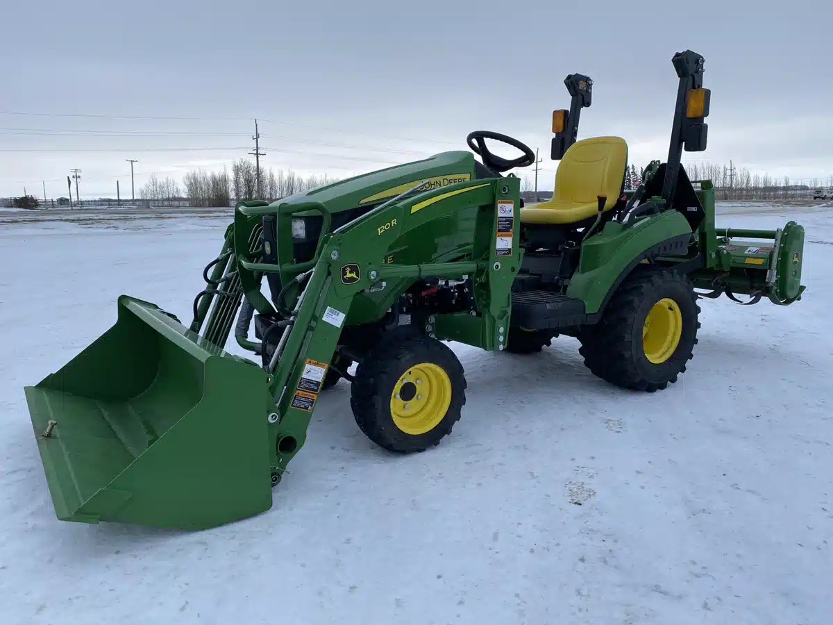 Gallery image 1 for 2023 John Deere 1023E Tractor