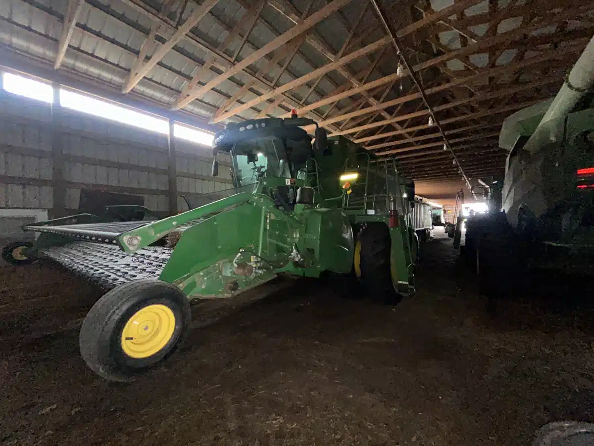 Used 2013 John Deere S670 Combine