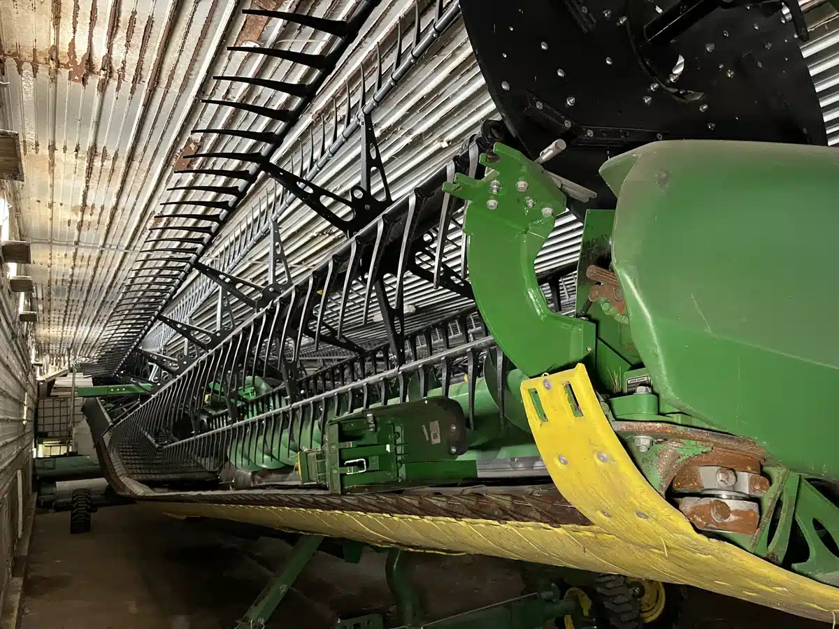 Gallery image 1 for 2022 John Deere HD45R Header - Draper