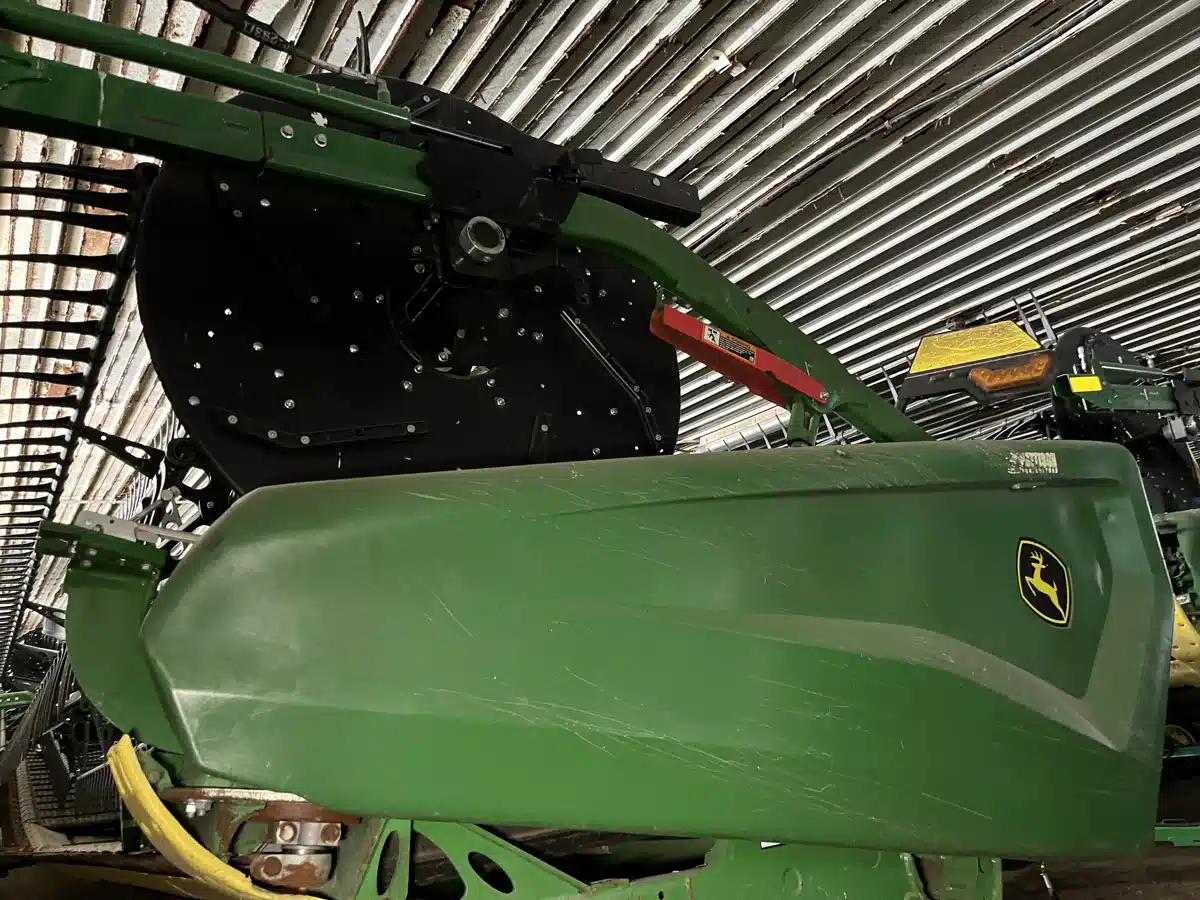 Gallery image 2 for 2022 John Deere HD45R Header - Draper