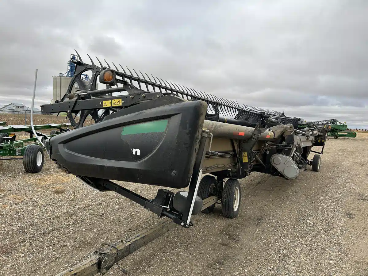 Gallery image 2 for 2016 MacDon FD75 Header - Flex Draper