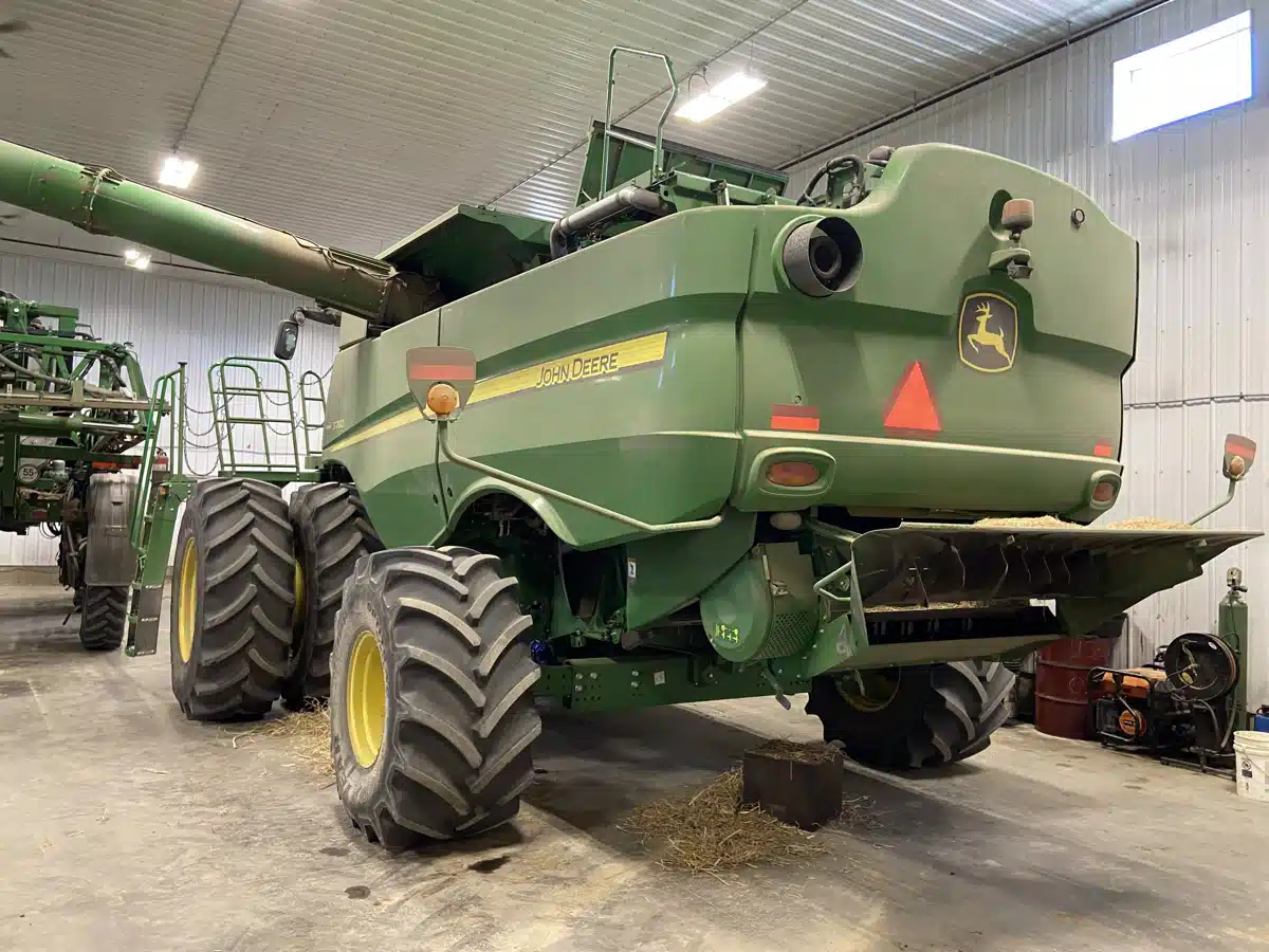 Gallery image 2 for Used 2018 John Deere S780 Combine