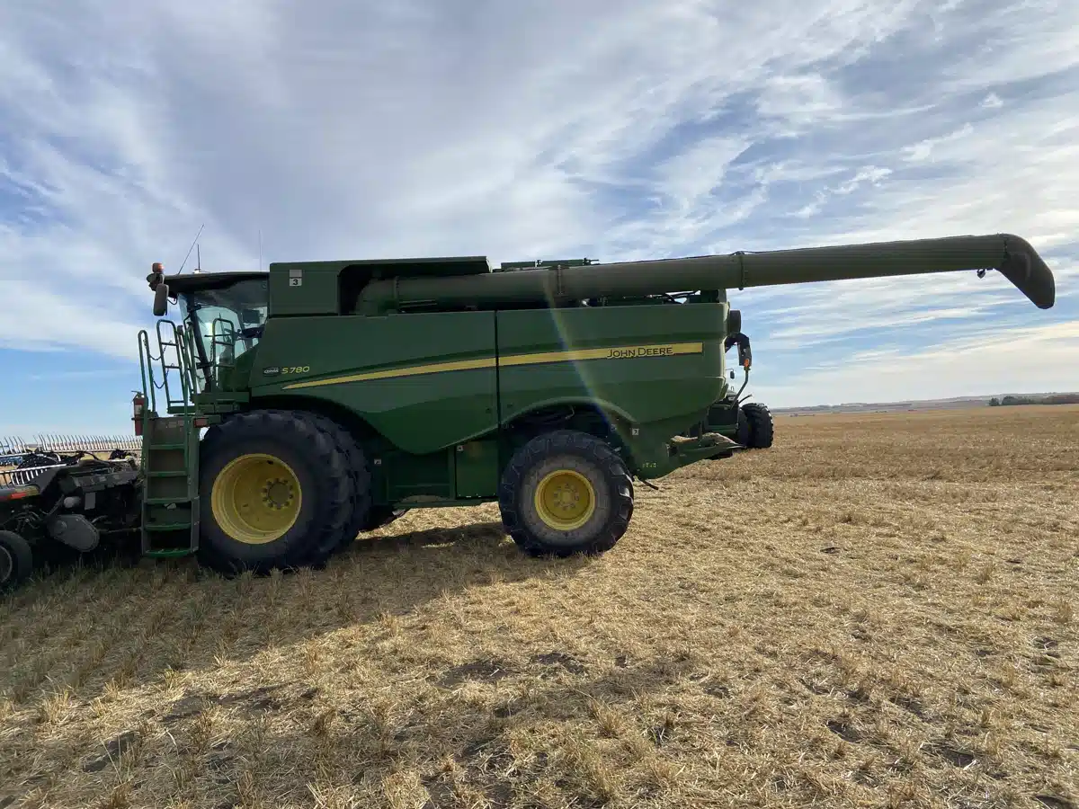 Gallery image 2 for Used 2018 John Deere S780 Combine