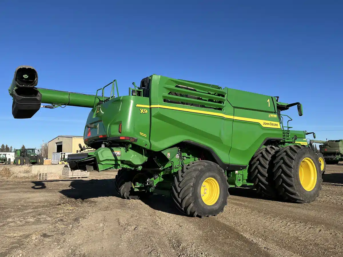 Gallery image 2 for Used 2023 John Deere X9 1100 Combine