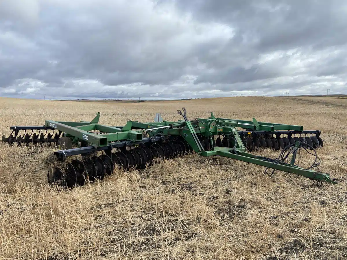 Used 1998 John Deere 650 Disc