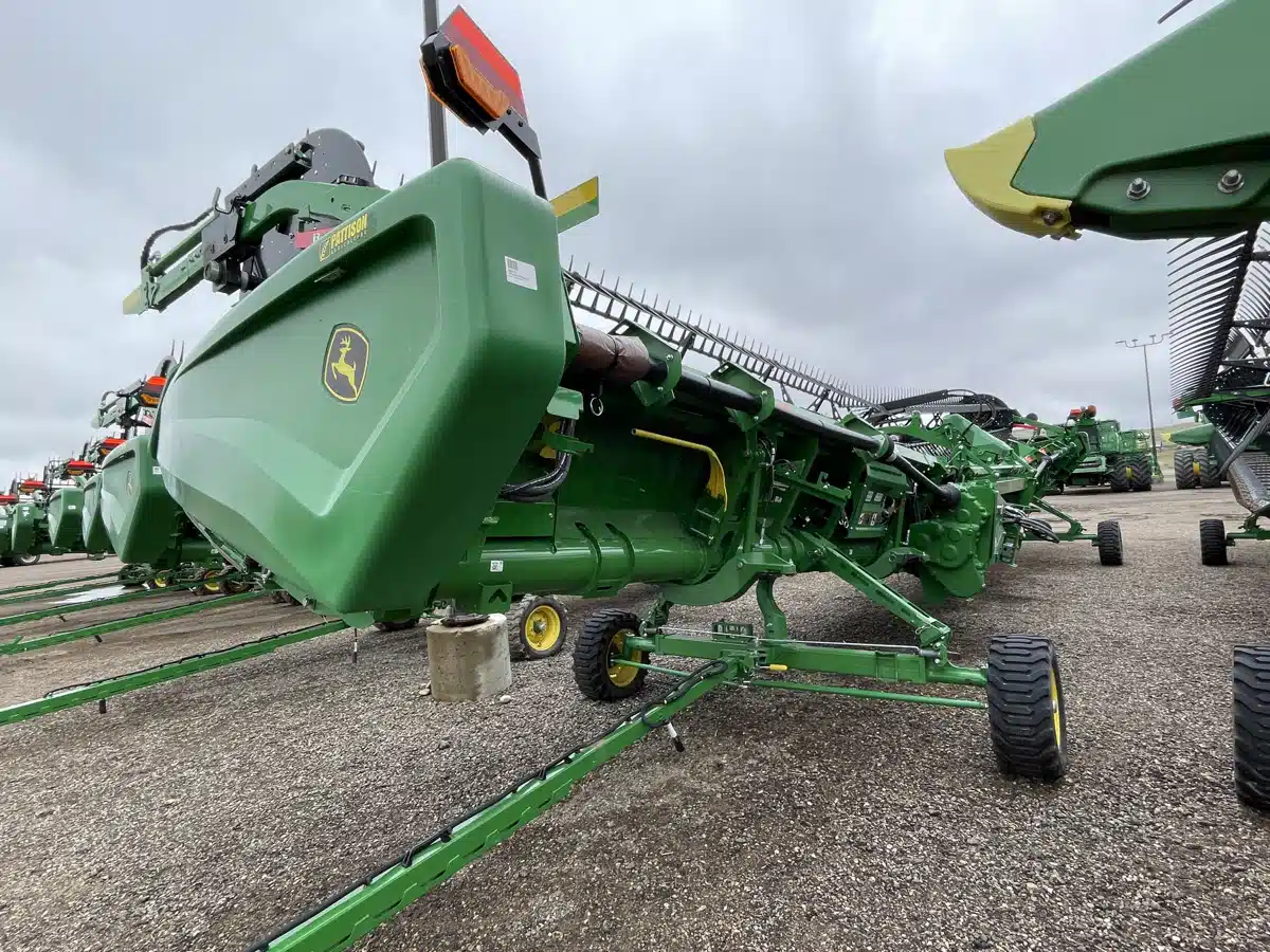 Gallery image 2 for Used 2023 John Deere HD45F Header - Flex Draper