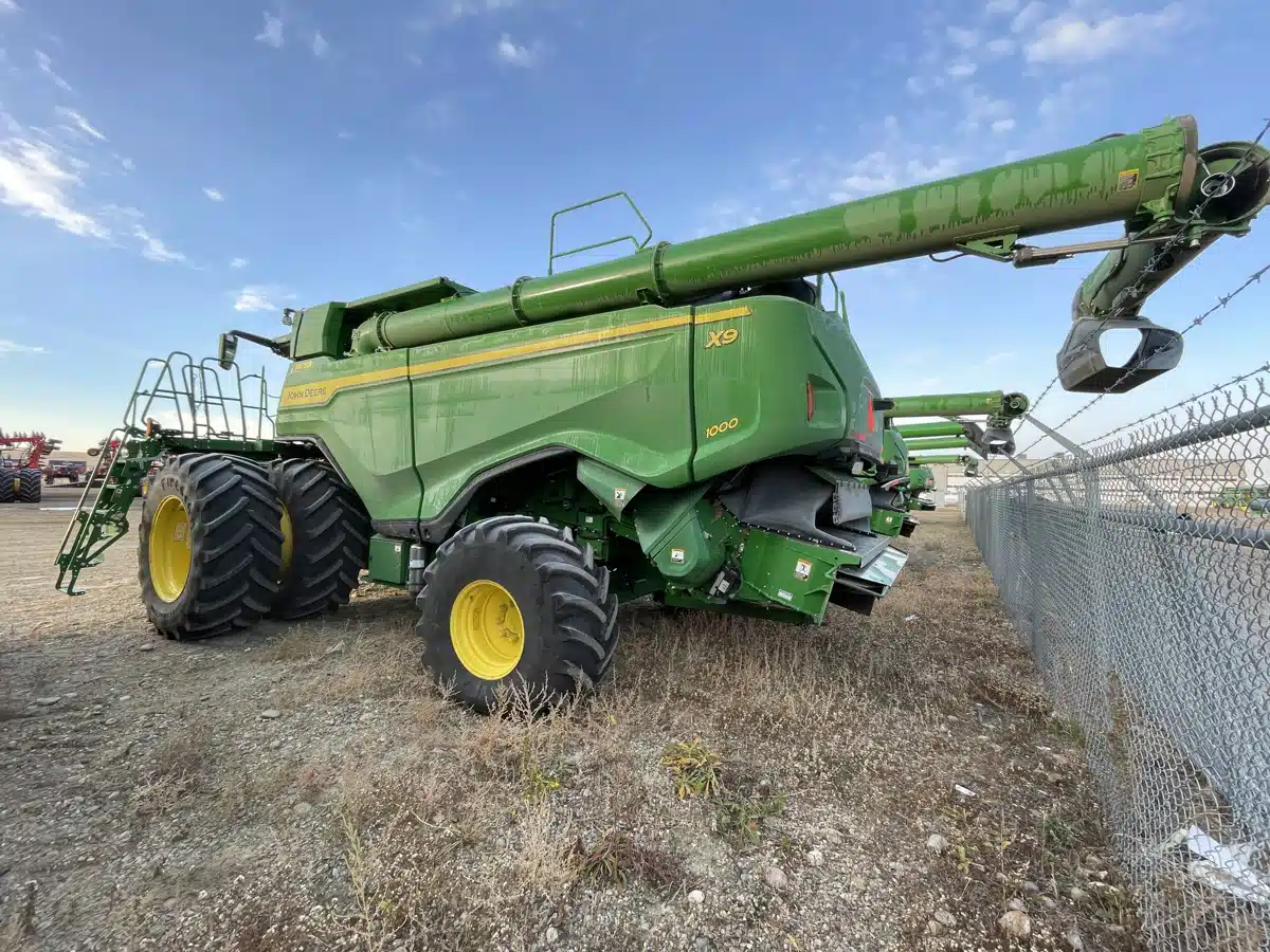 Gallery image 2 for Used 2023 John Deere X9 1000 Combine