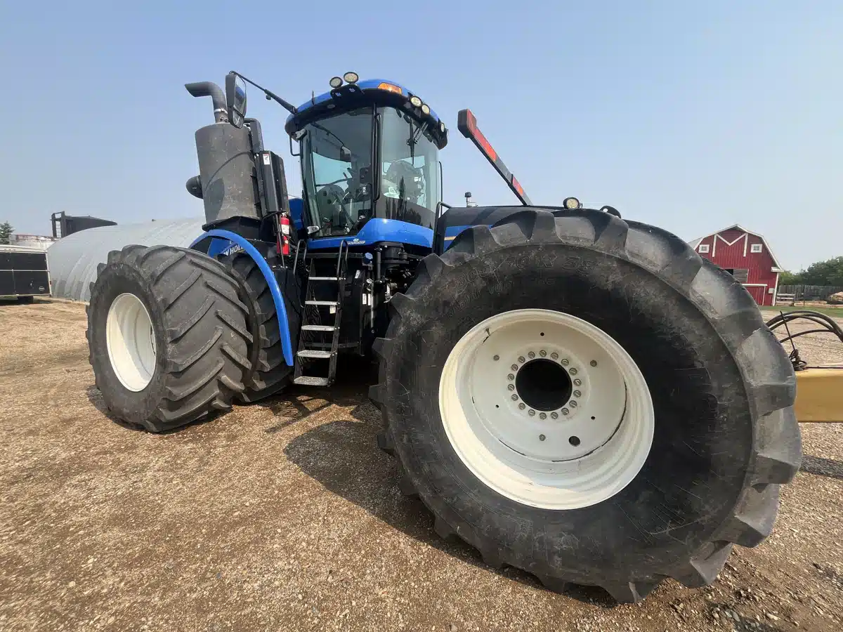Gallery image 2 for Used 2014 New Holland T9.645 Tractor