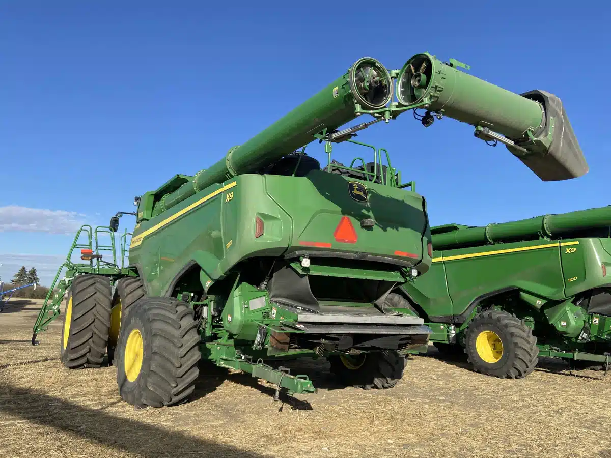 Gallery image 2 for 2024 John Deere X9 1100 Combine